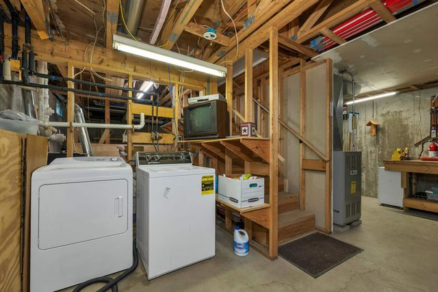 322 Slab City Road, Grafton, NH 03240