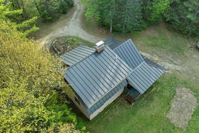 322 Slab City Road, Grafton, NH 03240
