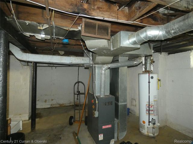 136 E Rundell Street, Pontiac, MI 48342