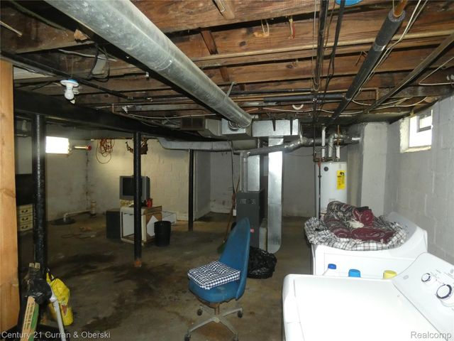 136 E Rundell Street, Pontiac, MI 48342