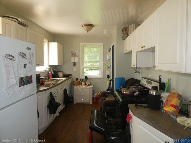 136 E Rundell Street, Pontiac, MI 48342