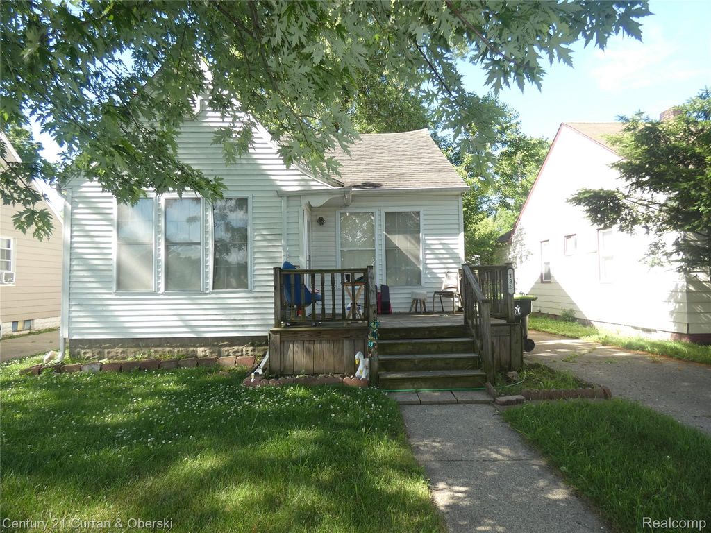 136 E Rundell Street, Pontiac, MI 48342
