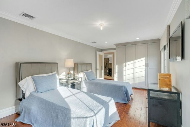 22 Nottingham Ct, Ringwood Boro, NJ 07456