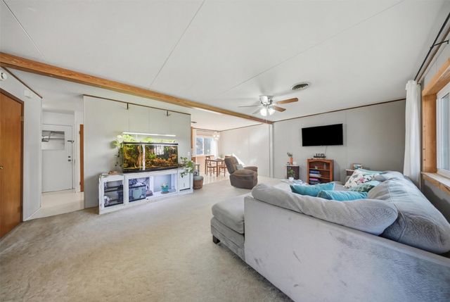 610 Walter Road, Gainesville, TX 76240