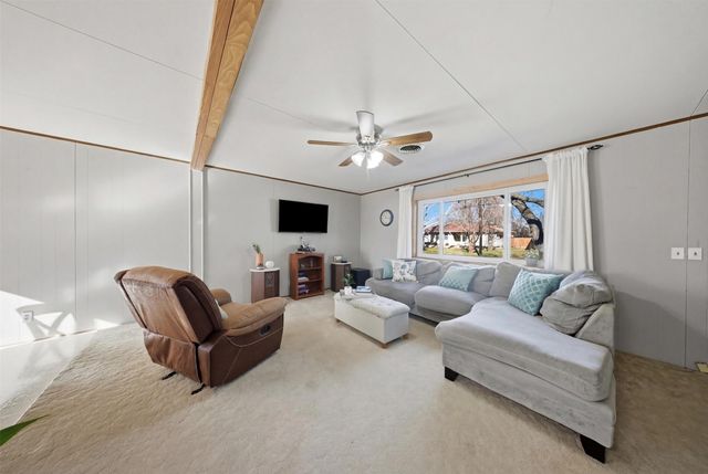 610 Walter Road, Gainesville, TX 76240