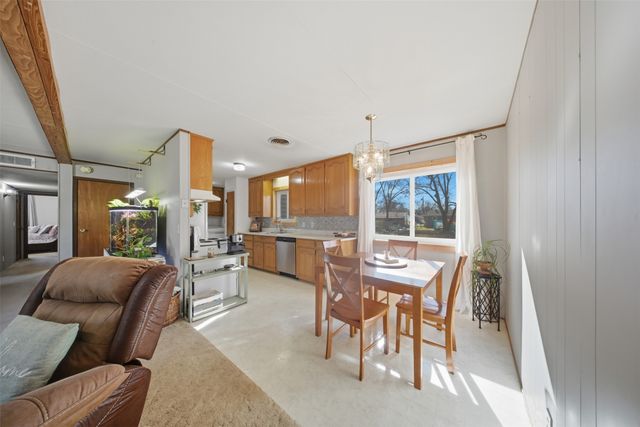 610 Walter Road, Gainesville, TX 76240