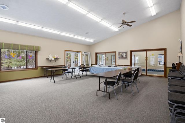 2135 Hammond Place W, Traverse City, MI 49686