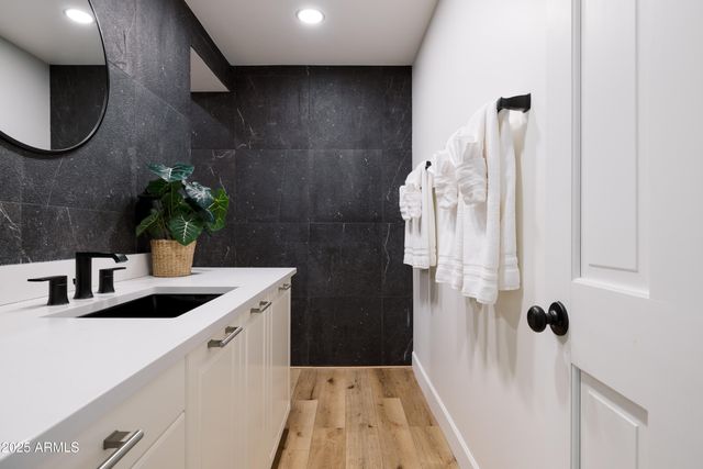 5226 E KATHLEEN Road, Scottsdale, AZ 85254