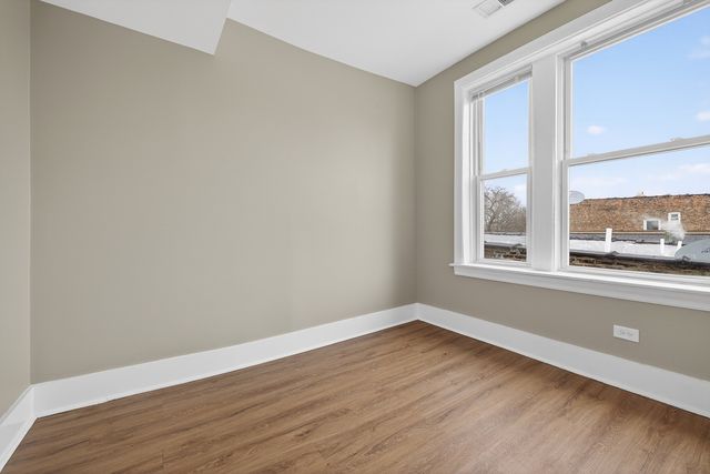 1431 S Tripp Avenue, Chicago, IL 60623