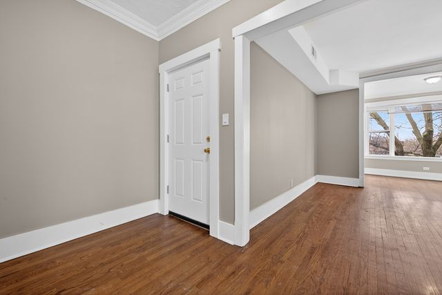 1431 S Tripp Avenue, Chicago, IL 60623