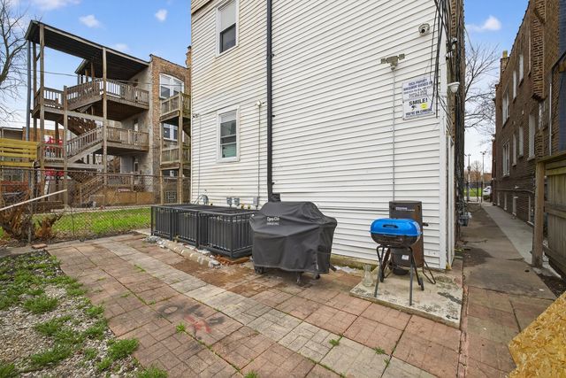 1431 S Tripp Avenue, Chicago, IL 60623