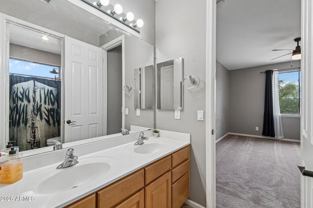 359 E Frances Lane, Gilbert, AZ 85295