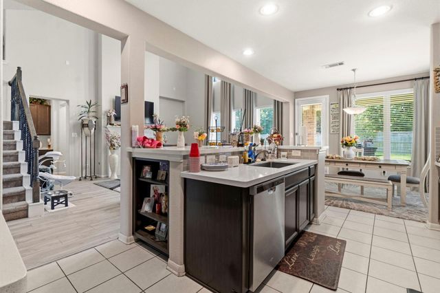 30985 Laurel Creek Lane, Conroe, TX 77385