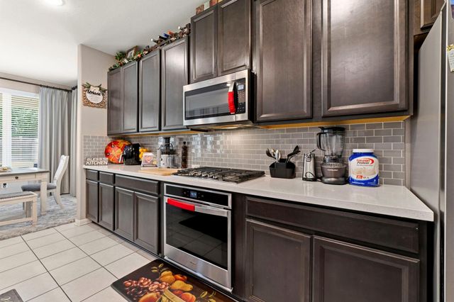 30985 Laurel Creek Lane, Conroe, TX 77385