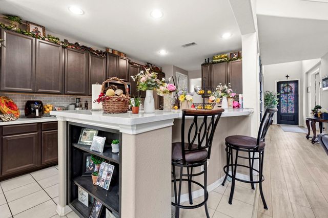 30985 Laurel Creek Lane, Conroe, TX 77385