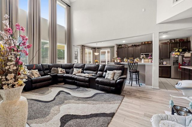 30985 Laurel Creek Lane, Conroe, TX 77385
