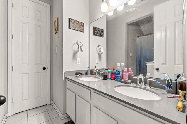 30985 Laurel Creek Lane, Conroe, TX 77385