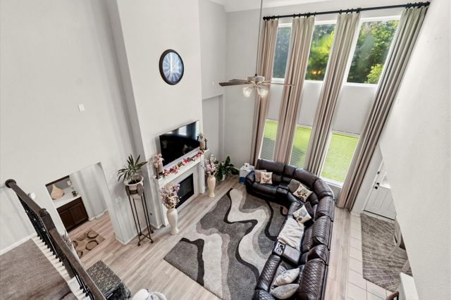 30985 Laurel Creek Lane, Conroe, TX 77385