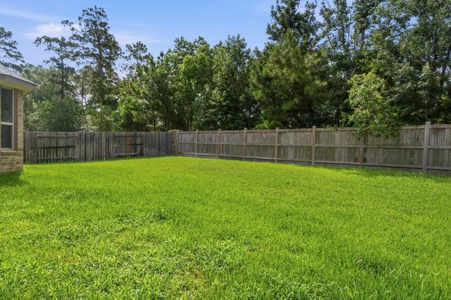 30985 Laurel Creek Lane, Conroe, TX 77385