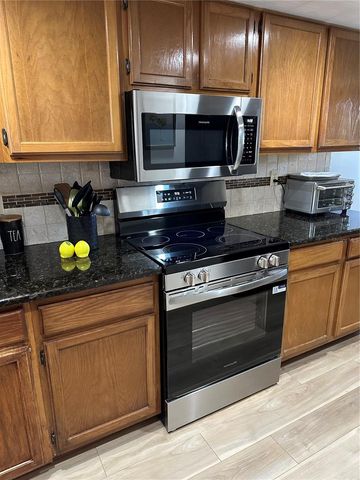 9433 HARBOR GREENS WAY 504, Seminole, FL 33776