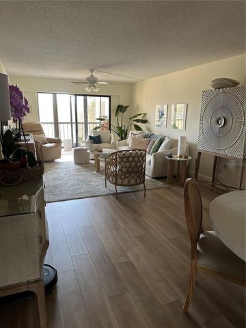 9433 HARBOR GREENS WAY 504, Seminole, FL 33776