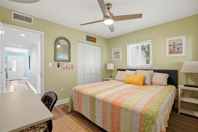 11201 80TH AVE 102, Seminole, FL 33772