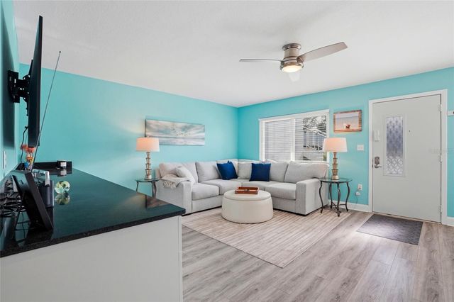 11201 80TH AVE 102, Seminole, FL 33772