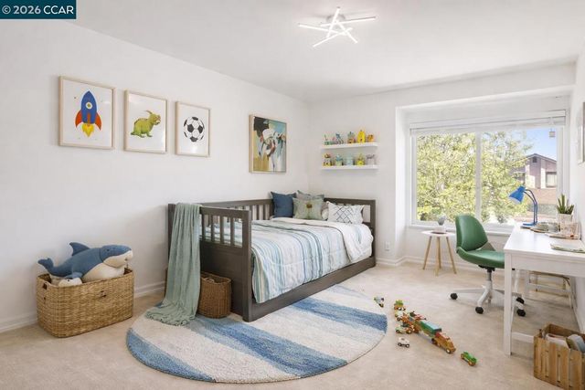 2307 Oak Glen Cir, Martinez, CA 94553