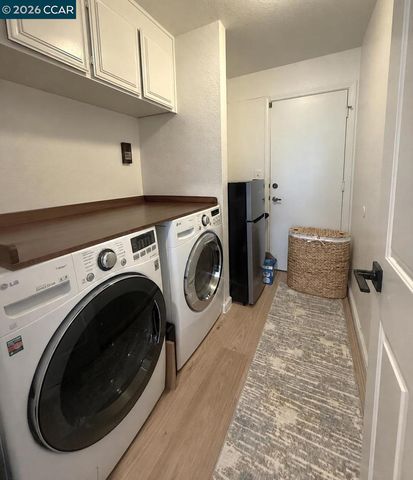 2307 Oak Glen Cir, Martinez, CA 94553
