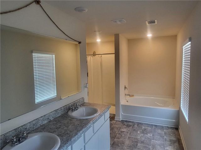 594 Starbuck Parkway, Pendergrass, GA 30567