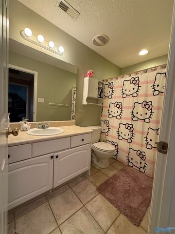 57 Livingstone Lane, Decatur, AL 35603