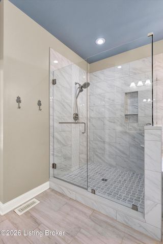 3528 Hedgewick Pl, Louisville, KY 40245