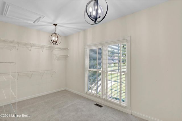 3528 Hedgewick Pl, Louisville, KY 40245
