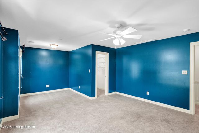 3528 Hedgewick Pl, Louisville, KY 40245