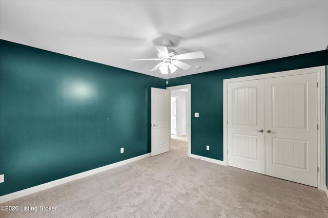 3528 Hedgewick Pl, Louisville, KY 40245