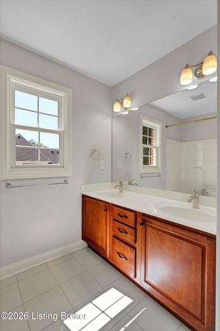 3528 Hedgewick Pl, Louisville, KY 40245