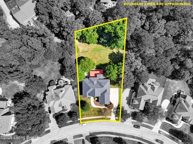 3528 Hedgewick Pl, Louisville, KY 40245