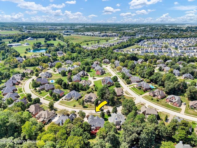 3528 Hedgewick Pl, Louisville, KY 40245