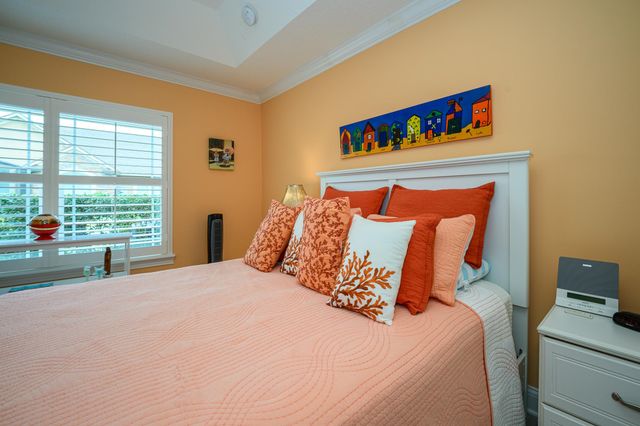 68 Ocale Ct, St Augustine, FL 32084