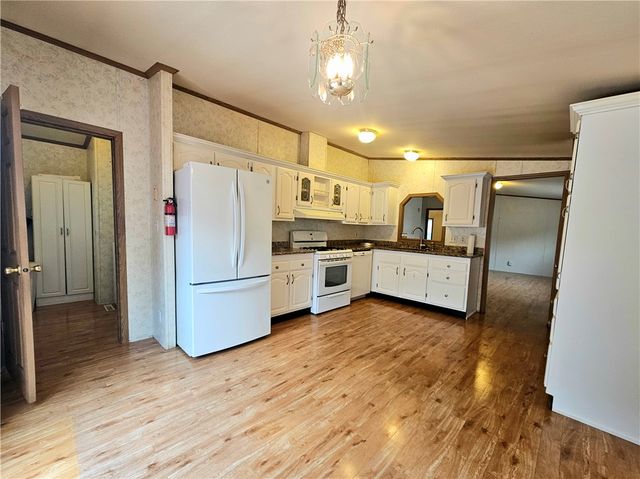 26 Kelly Lane, Coventry, RI 02816