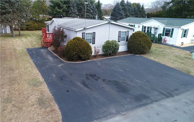 26 Kelly Lane, Coventry, RI 02816