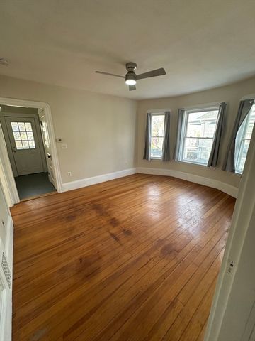 9 Station Rd. 2, Salem, MA 01970