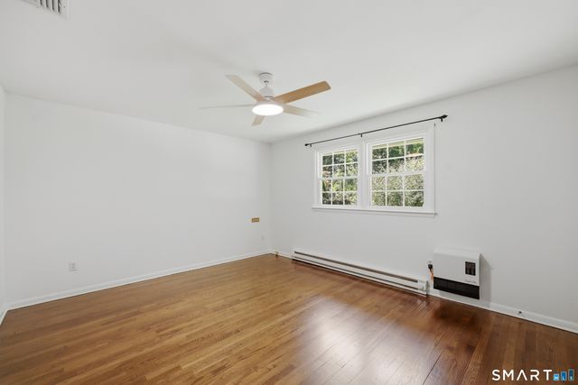 207 Barncroft Road, Stamford, CT 06902