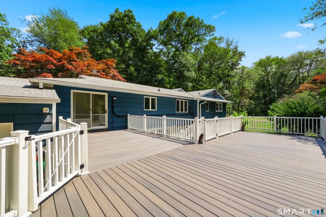 207 Barncroft Road, Stamford, CT 06902