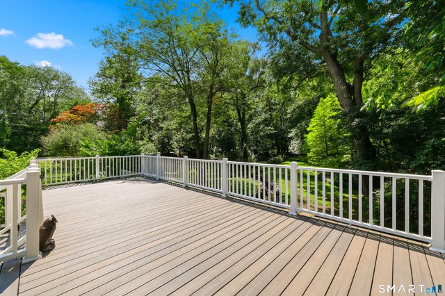207 Barncroft Road, Stamford, CT 06902