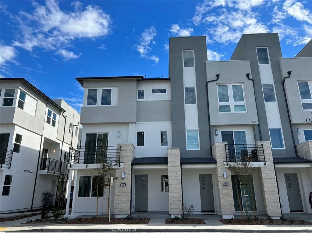 1723 W Cara Dr, Anaheim, CA 92805