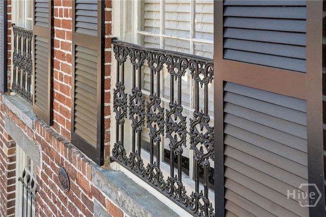 221 E Charlton Street, Savannah, GA 31401