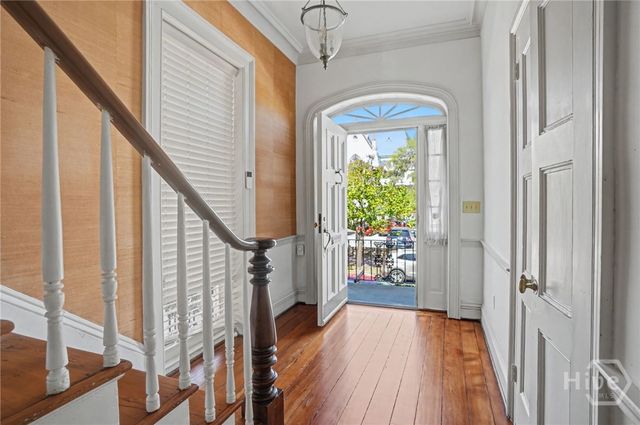 221 E Charlton Street, Savannah, GA 31401