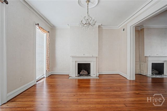 221 E Charlton Street, Savannah, GA 31401