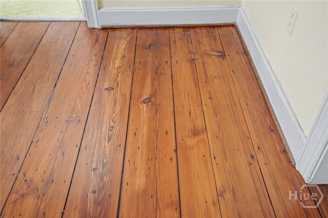 221 E Charlton Street, Savannah, GA 31401